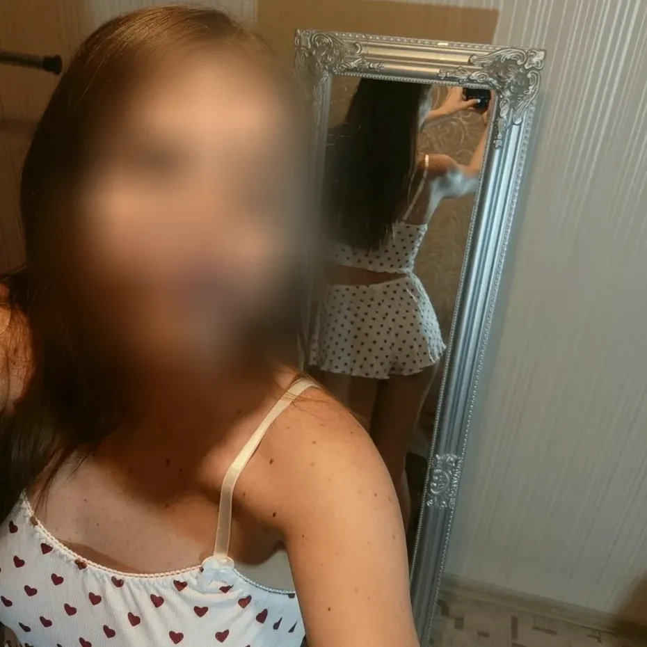 Greta, 37