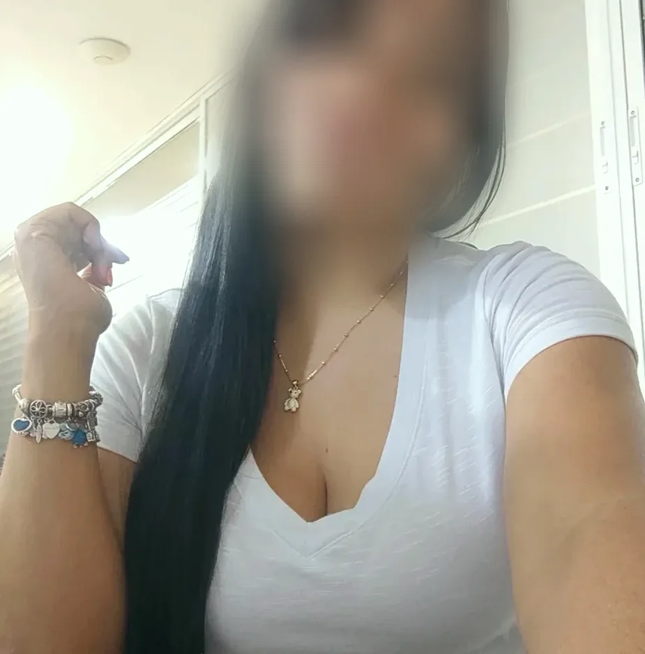 Isabell, 35
