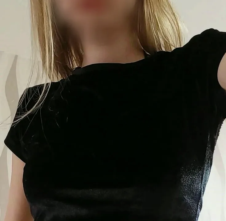 Maren, 25
