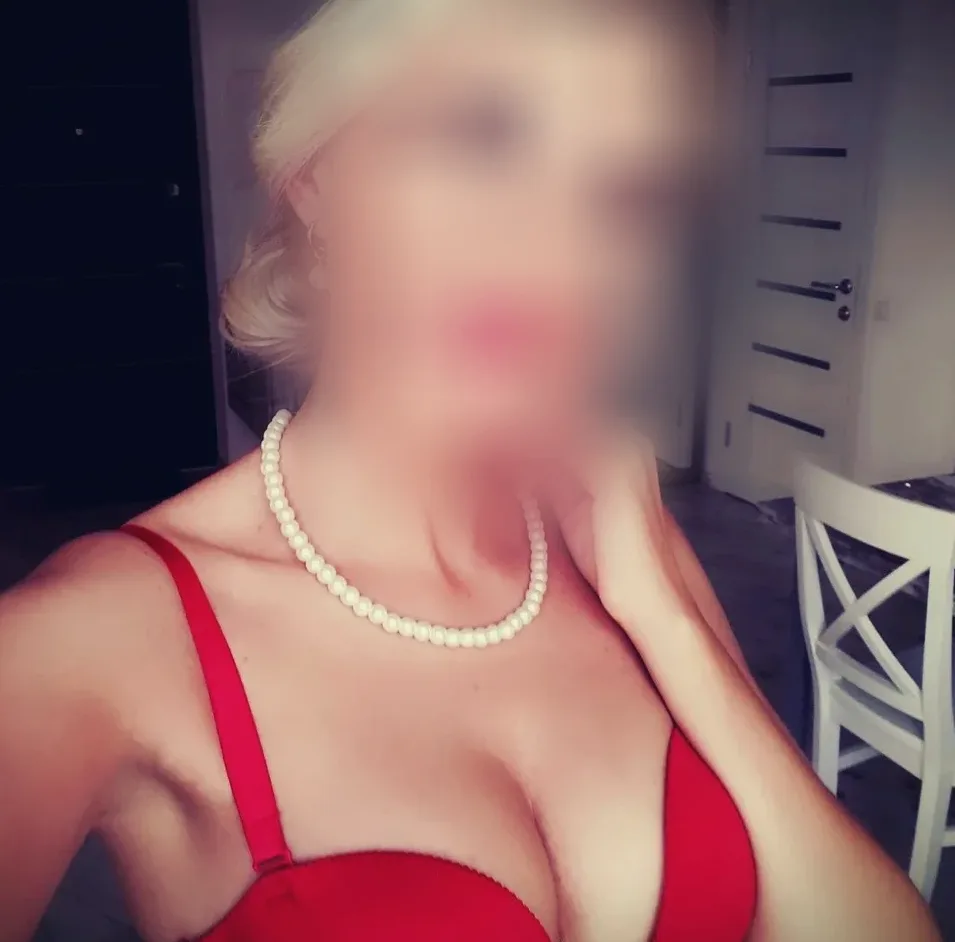 Svenja, 36
